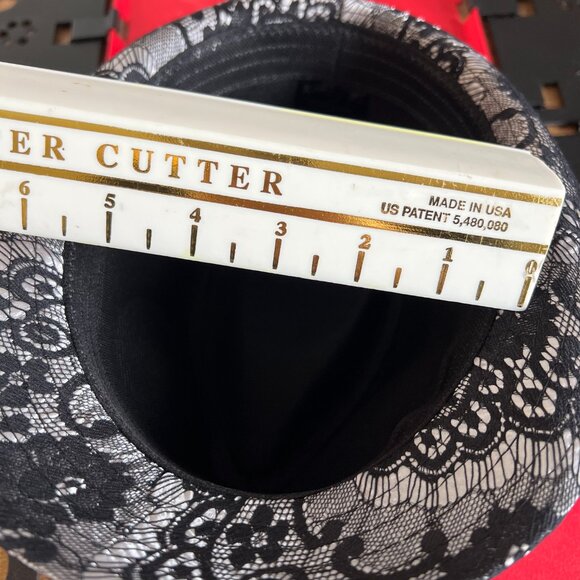 NWOT Modern Stylish Black Laced and Silver Classic Preppy Fedora Polyester - Picture 9 of 16